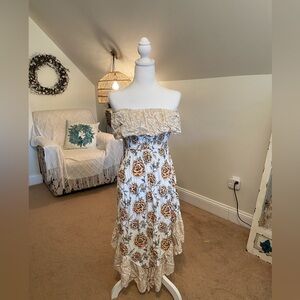 Womens Bohemian Style Hi Lo Strapless Floral Dress. Size Small